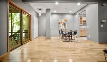 52 Wood Brook Way, Fitchburg, WI 53711