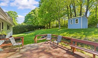17 Woodland Dr, Barre, VT 05641