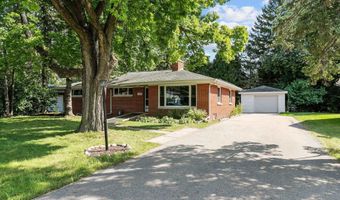 2570 PALISADES Ln, Appleton, WI 54915