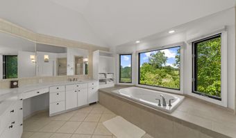 5636 Meadow Ln, Ann Arbor, MI 48105