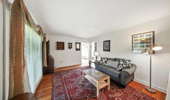 10 CAREY, Ambler, PA 19002