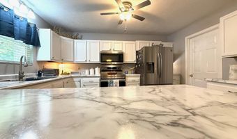 577 Briarwood Ln, Bedford, IN 47421