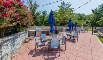 5800 NICHOLSON Ln 1-405, North Bethesda, MD 20852
