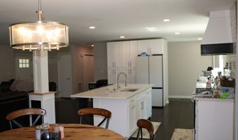 6 Greenfield Dr, Ansonia, CT 06401