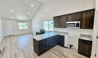 1890 Brynwood Ave, Chubbuck, ID 83202