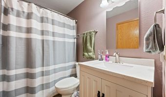 322 Summit St, Belle Fourche, SD 57717