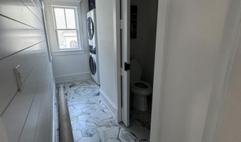 281 7th St, Avalon, NJ 08202