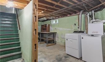 109 W Shore Dr, Coventry, RI 02816