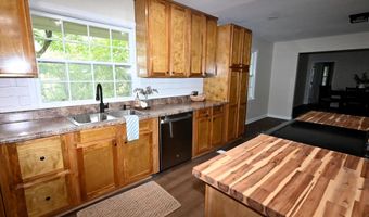 233 FAIRWAY Dr, Anniston, AL 36207