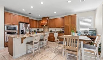 705 Sungold Way, Escondido, CA 92027