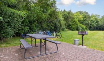54 Bryon Rd 2, Boston, MA 02467