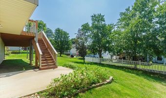 10354 Jade Forest Dr, Affton, MO 63123
