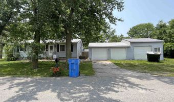 105 S 6th St, Albia, IA 52531
