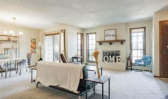 32 SE Shadowlake Dr 32, Bartlesville, OK 74006
