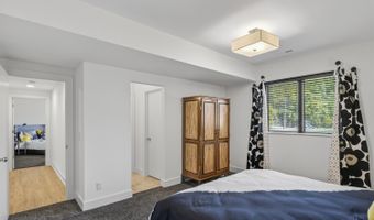 5802 Chestnut Ridge Dr, Anderson Twp., OH 45230