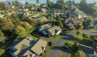 219 Schooner Bay Dr, Brookings, OR 97415