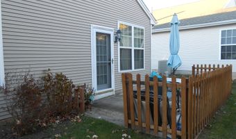 4 Hidden Lake Cir, Barnegat, NJ 08005