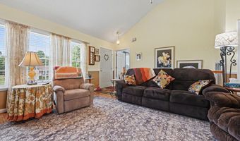 109 Pine Ridge Dr, Afton, TN 37616