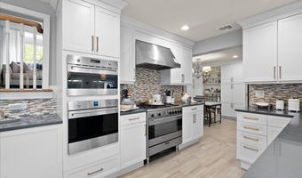 11 Stuart Ave, Amityville, NY 11701