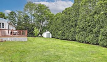 4 Johnson Ct, Bristol, RI 02809