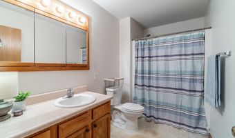306 Riverview Dr, Albion, IN 46701