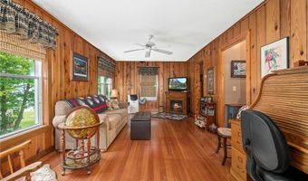 49 196th St, Alden, WI 54026