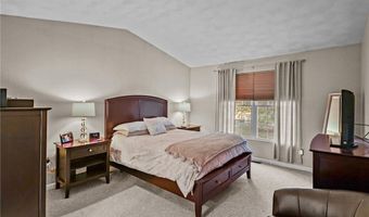 2 Mulberry Dr, Cranston, RI 02921