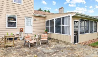 70 N FAIRFIELD Dr, Dover, DE 19901