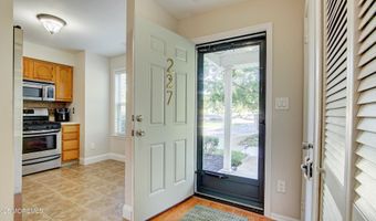 227 Paddington Ct 7-7, Englishtown, NJ 07726