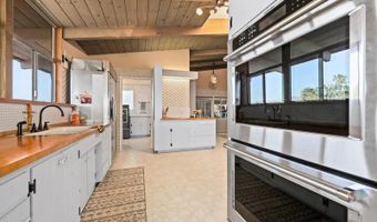 2231 Oak Hill Dr, Escondido, CA 92027