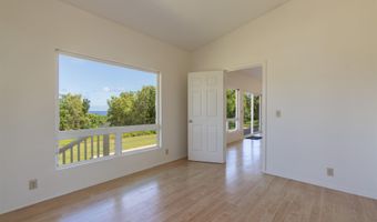 601 N Honokala Rd B, Haiku, HI 96708