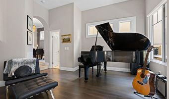 834 S Cedros, Solana Beach, CA 92075