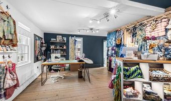 442 Dodge St, Block Island, RI 02807