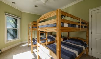 420 Nelson Ave, Beach Haven, NJ 08008