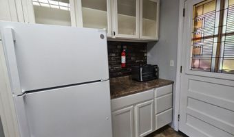 39 Nob Hill Cir B, Bridgeport, CT 06610