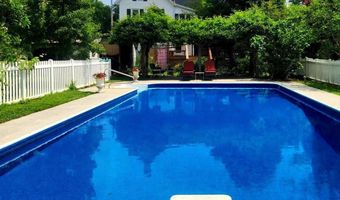 101 WASHINGTON St, Berlin, MD 21811