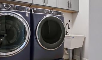 16504 Eden Dr, Athens, AL 35613