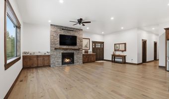 216 Mara Mdws, Athol, ID 83801