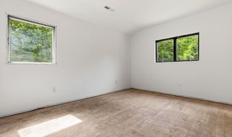 13 Windaway Rd, Bethel, CT 06801