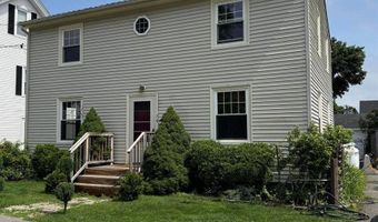76 Vernon St, Bangor, ME 04401