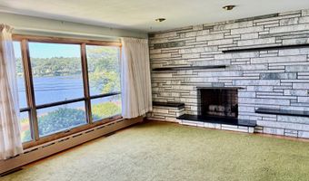 97 Middle River Rd, Danbury, CT 06811
