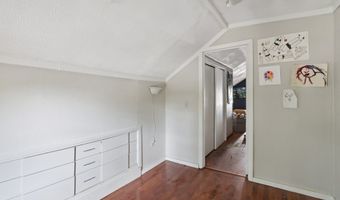 40 Park Ave, Danbury, CT 06810