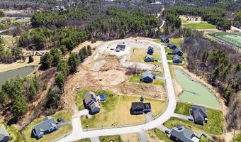112 Fieldstone Dr, Augusta, ME 04330
