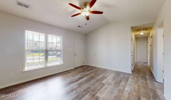 3786 Dover Dr, Ayden, NC 28513