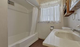 300 N Johns St, Amanda, OH 43102