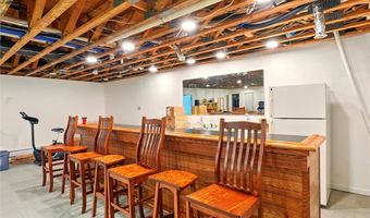 5901 Gibbs Rd, Andover, OH 44003