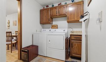 4150 Laubert Rd, Atwater, OH 44201