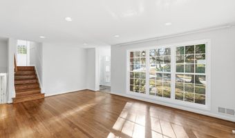 7821 CAYUGA Ave, Bethesda, MD 20817