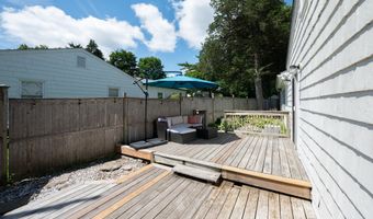 16 Cindy Ln, Bethel, CT 06801