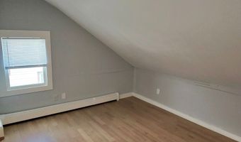 982 Pembroke St 2L, Bridgeport, CT 06608